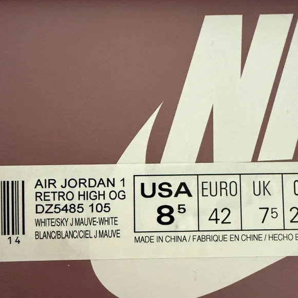Nike Air Jordan 1 Retro High OG in Mauve and White - Picture 8 of 8